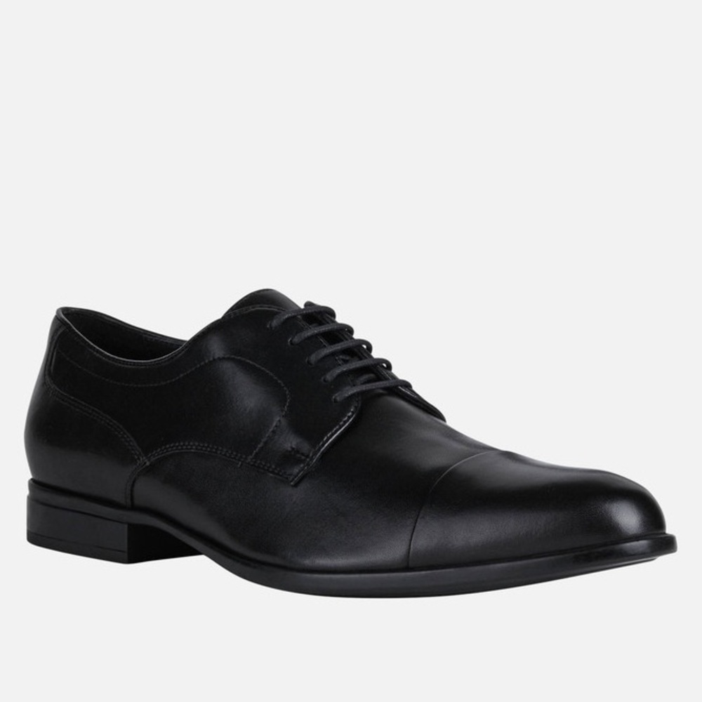 Iacopo Man
Geox 
Leather Shoes